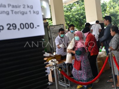 OPERASI PASAR BULOG DI SURABAYA