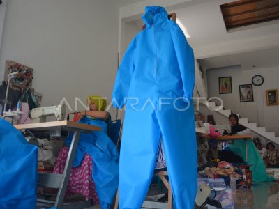 PRODUKSI APD COVID-19 RUMAHAN