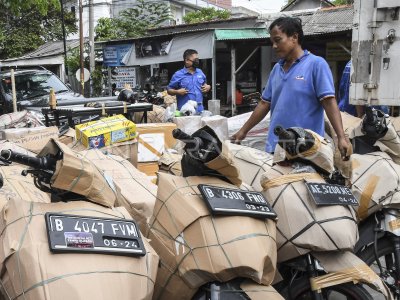 JUMLAH PENGIRIMAN MOTOR MENURUN SAAT PANDEMI