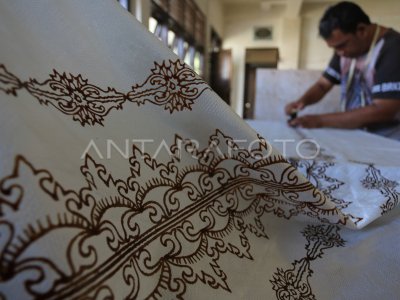 PRODUCTION OF ACEH MOTIF BATIK