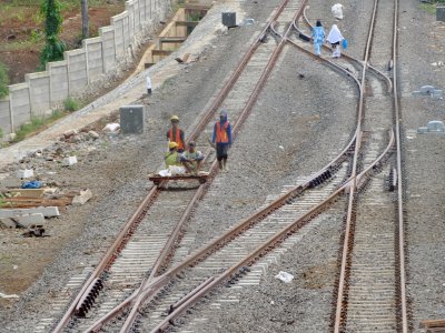 Progres Pembangunan Jalur Ganda Kereta Api Bogor Sukabumi Antara Foto