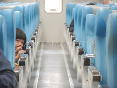 CAPACITÉ DES PASSAGERS DE RAIL 100 %