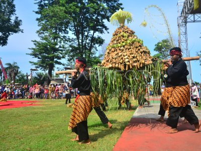 FESTIVAL KUPAT LEPET DI JEPARA