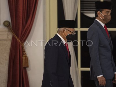 PRESIDEN JOKO WIDODO MELANTIK PENGURUS BPIP