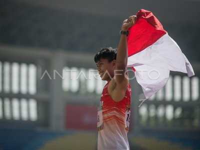 MEDALI EMAS LARI 100 METER PUTRA APG 2022