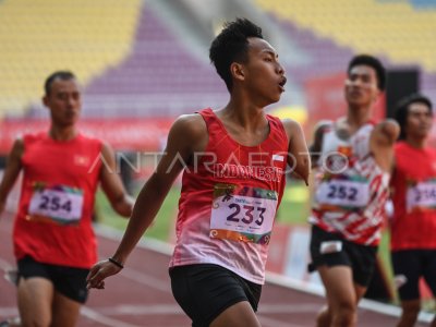 MEDALI EMAS LARI 100 METER PUTRA APG 2022