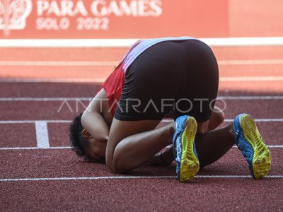MEDALI EMAS LARI 100 METER PUTRA APG 2022
