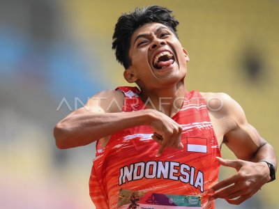 MEDALI EMAS LARI 200 METER PUTRA T37 APG 2022