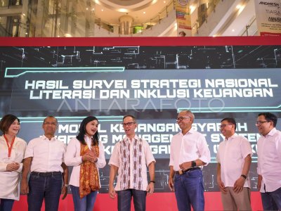 HASIL SURVEI NASIONAL LITERASI INKLUSI KEUANGAN 2022 | ANTARA Foto