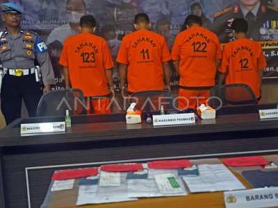 PENGUNGKAPAN KASUS PERDAGANGAN ORANG | ANTARA Foto