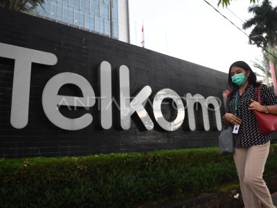 TELKOM BUKUKAN PENDAPATAN RP147,3 TRILIUN | ANTARA Foto