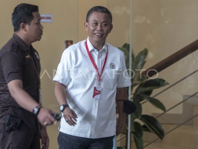 PRASETYO EDI MARSUDI DIPERIKSA KPK