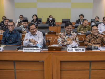 RDP KOMISI II DPR DENGAN KPU, DKPP, BAWASLU DAN KEMENDAGRI | ANTARA Foto