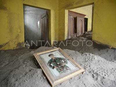 Kampung mati di kaki Gunung Semeru