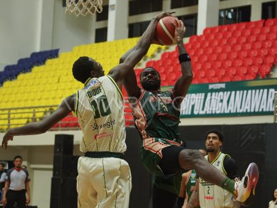 Pacific Caesar Surabaya kalahkan Bima Perkasa Jogja