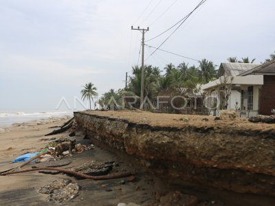 Abrasi pantai di Aceh Utara