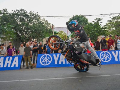 Kejuaraan motor gaya bebas di Palu