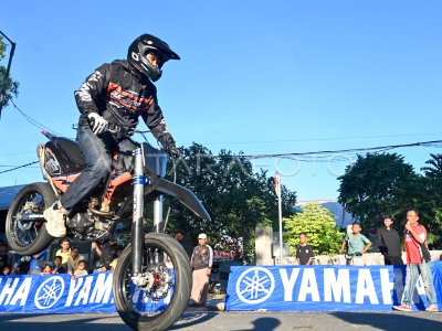 Kejuaraan motor gaya bebas di Palu