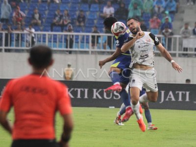 Persija bat Arema FC