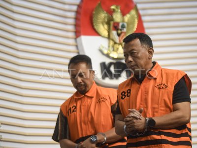 The Regent of Ponorogo, Sugiri Sancoko, has been detained by the Corruption Eradication Commission (KPK).