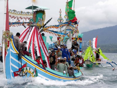 Sea Harvest Festival of the Mandar Village community in Banyuwangi