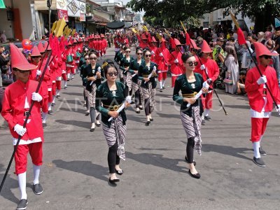 Tradisi kirab boyong menoreh