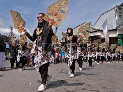 Tradisi kirab boyong menoreh