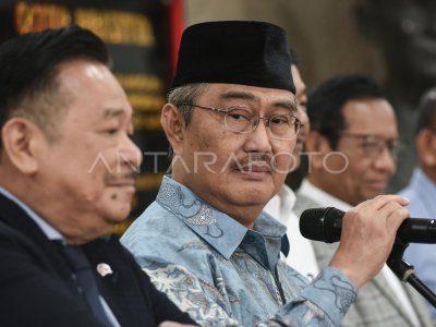 Konferensi pers Komisi Percepatan Reformasi Polri 