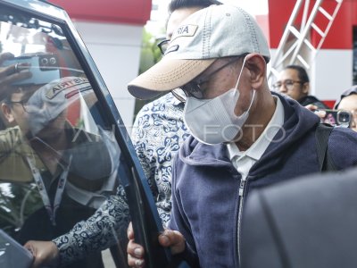 The Corruption Eradication Commission examines Heri Sudarmanto