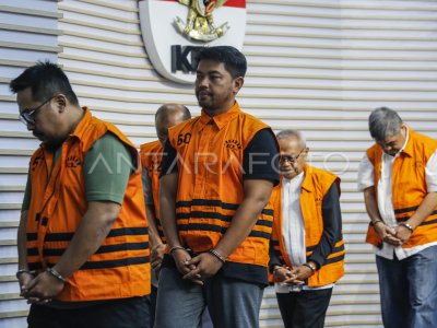 Detention of the suspect in the Situbondo PEN fund corruption case