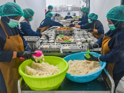 Pelayanan MBG di SPPG Polda Sulteng