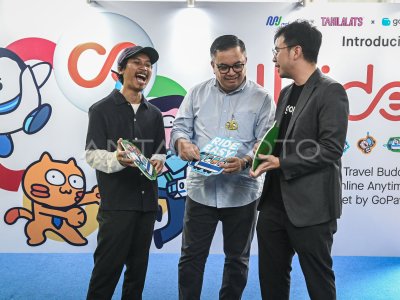 Peluncuran Allride Charm Wallet MRT Jakarta  