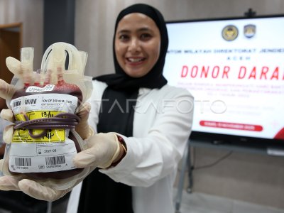 Aksi donor darah Hari Bakti Kementerian Imipas 