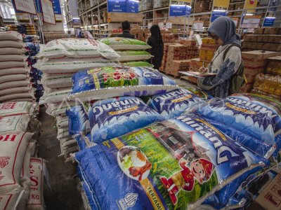 Bapanas inspects the availability of basic commodities