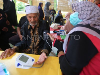 CKG lansia dan balita di Posyandu Aceh