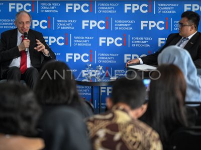 Diskusi hubungan Eropa dan Asia oleh Wamenlu Polandia