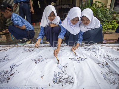 Pelatihan membatik untuk siswa di Indramayu