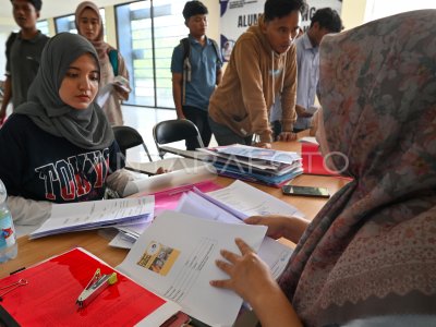 Bantuan modal bagi wirausaha muda di Palu