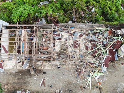 Pemeriksaan teknis TKP ledakan tabung oksigen di Aceh Barat