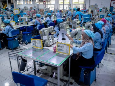 Peningkatan proporsi pekerja formal