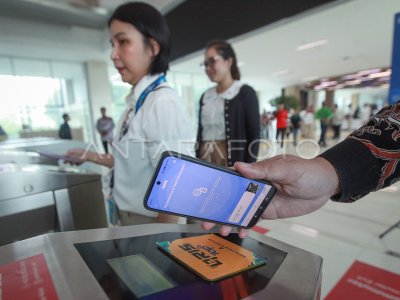 Inauguración de la Implementación de QRIS Tap Livin en KRL y LRT