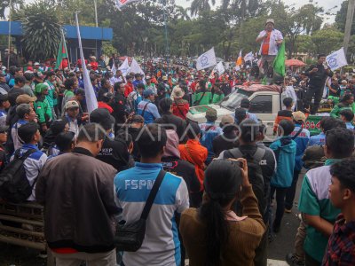 Unjuk rasa buruh di Kabupaten Bogor