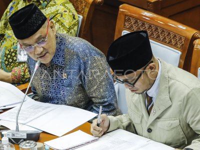 Raker Komisi VIII DPR dengan Menteri Haji dan Umrah