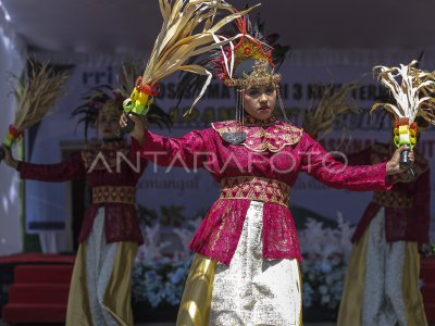 A cultural art performance enlivens National Teacher&#039;s Day in Ternate