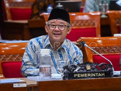 Raker Mendikdasmen dengan Komisi X DPR