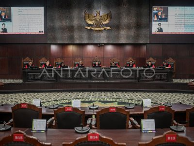 The Constitutional Court rejects the judicial review of the dismissal of DPR members by the people