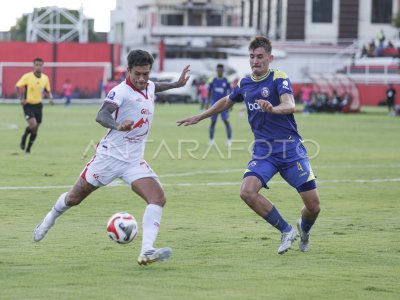 Malut United fait match nul contre Arema FC