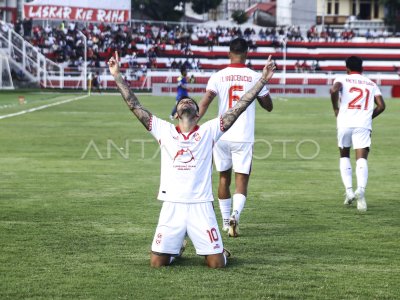 Malut United fait match nul contre Arema FC