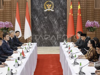 Ketua DPR terima kunjungan Ketua MPR China