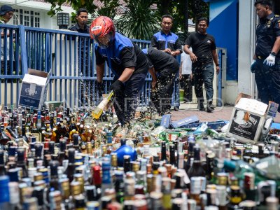 Pemusnahan barang hasil penindakan Bea Cukai Jakarta